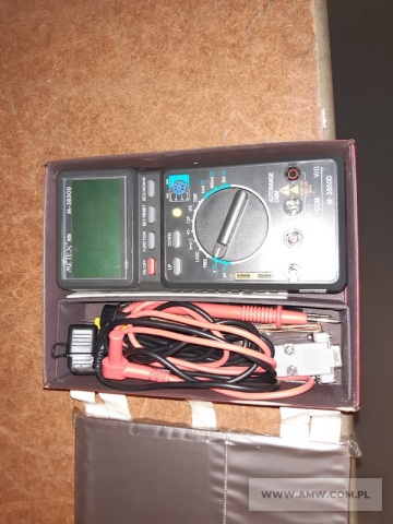 Sprzęt elektroniczny - pakiet zawierający 144 poz. asort. (wg oddzielnego wykazu), w tym m.in.: notebooki (bez dysków twardych), telefony, multimetry itp. 